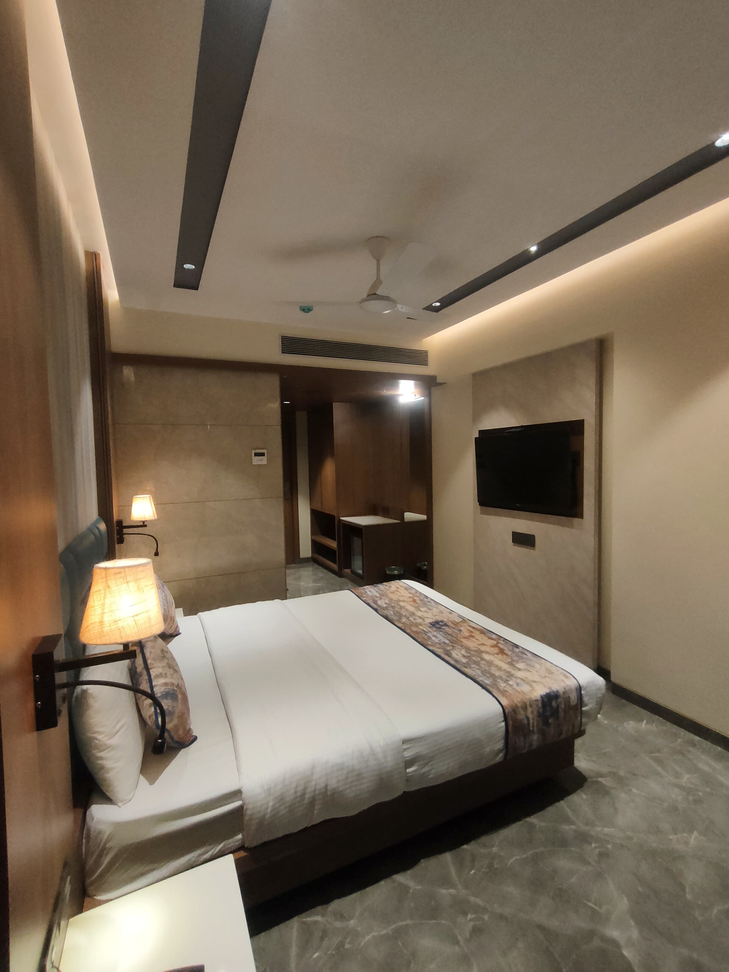 Dream Residency Hotel - Tap to explore photos