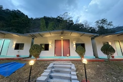 Serene Vistas Riverside Resort, Rishikesh