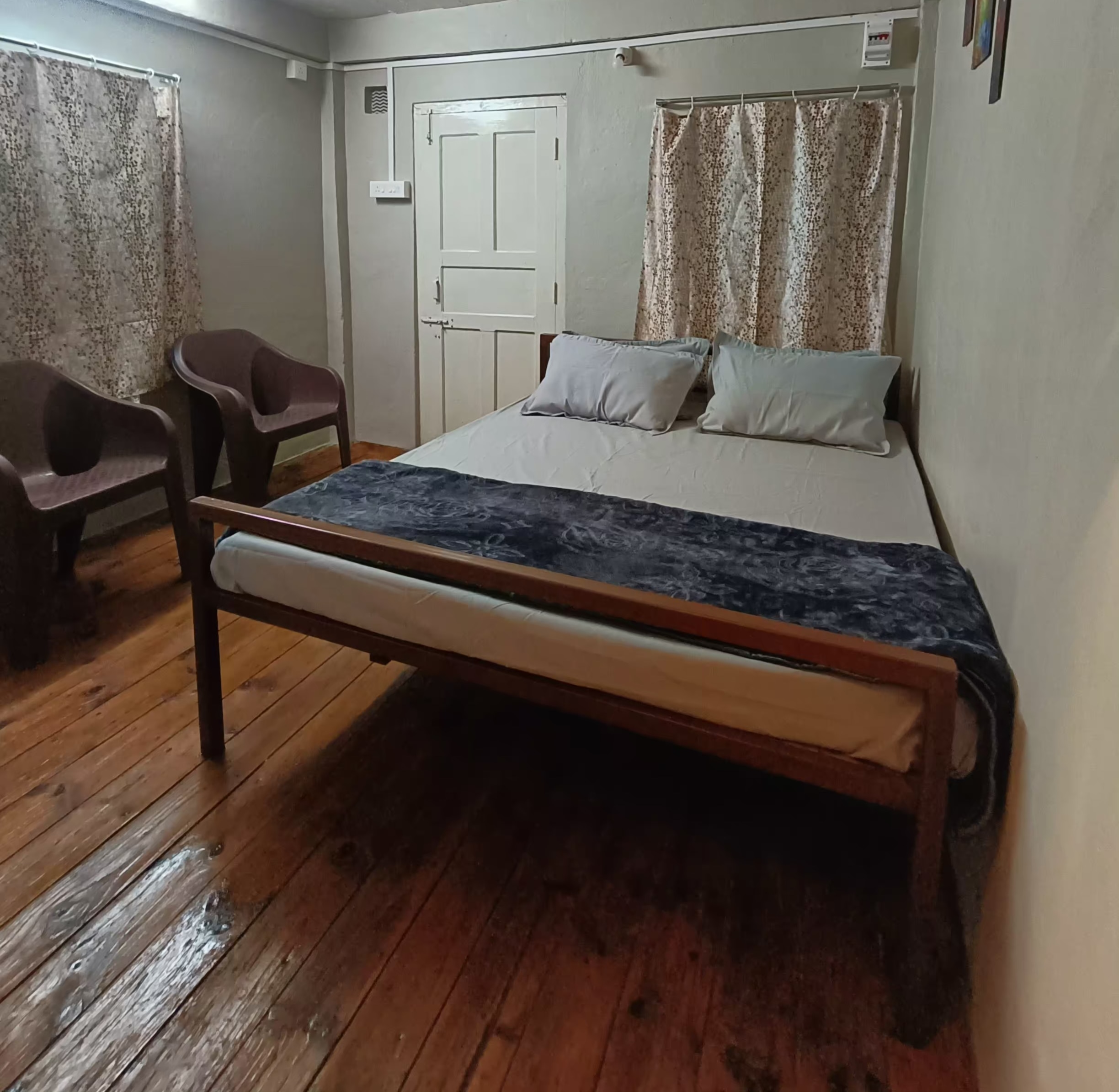 The Cozy Nest Homestay - Tap to explore photos