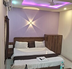 Deluxe AC Room