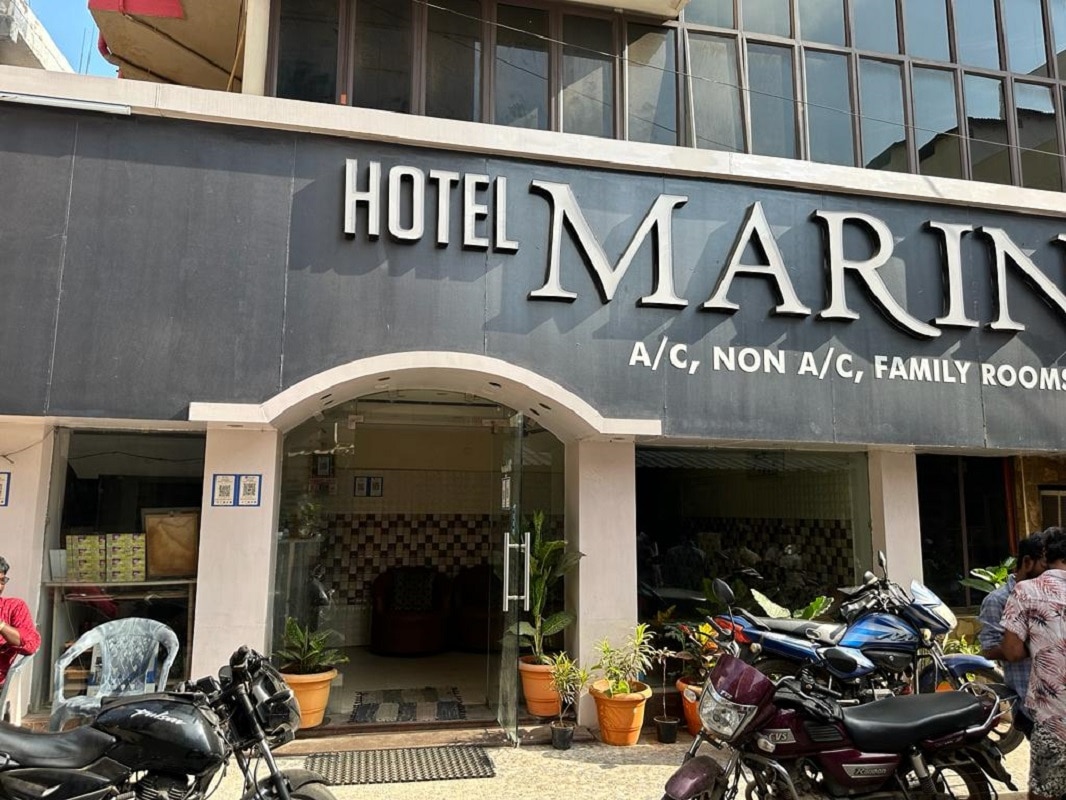 Hotel Marina - Tap to explore photos