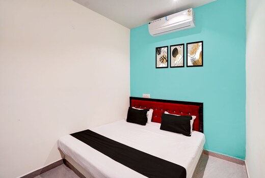 HOTEL O S S STAY INN