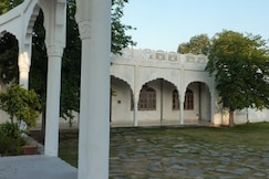 VILLAGE RESORT, Rewari