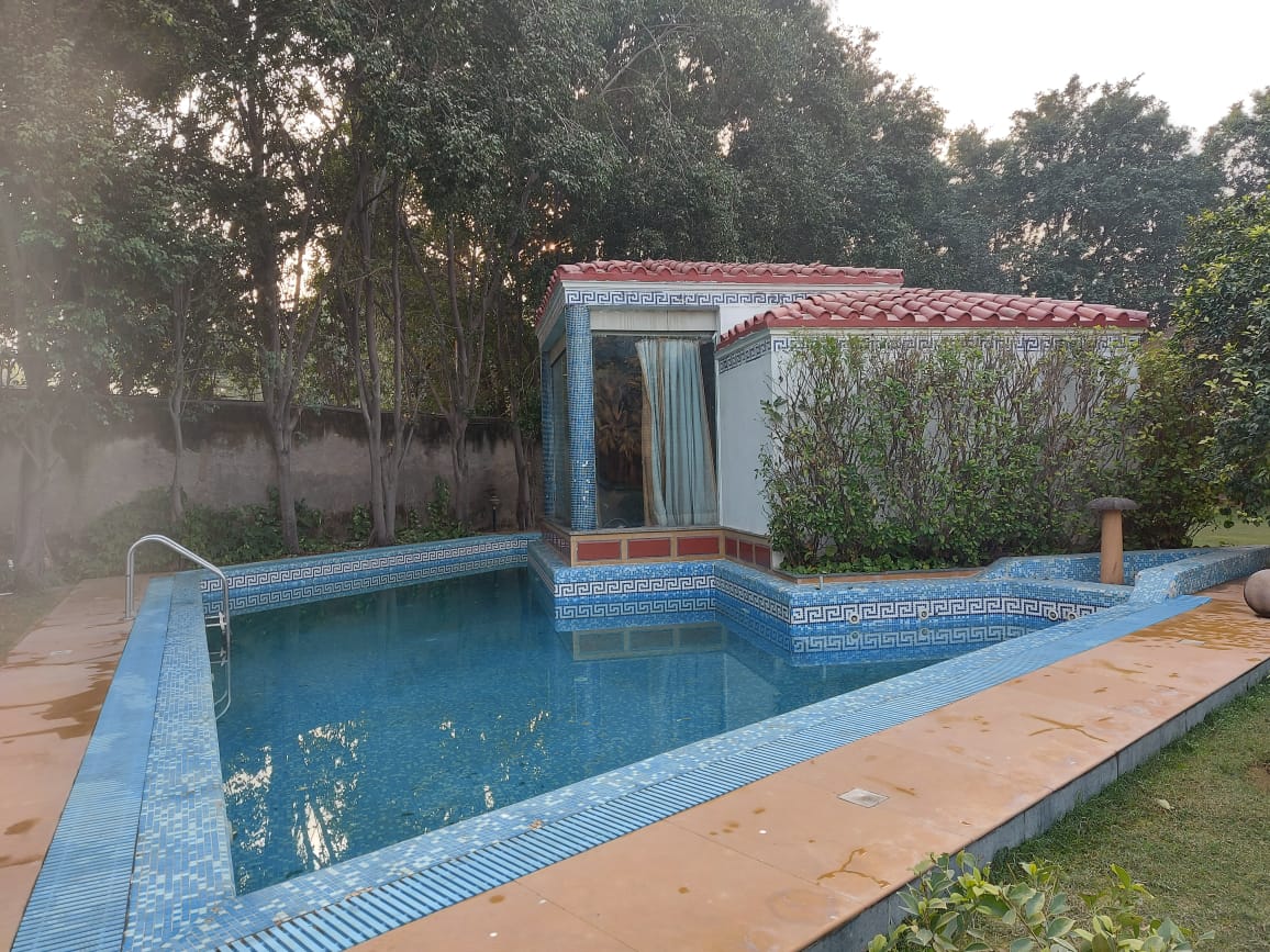 5 BHK Luxury Farmhouse with Pool, Asola, Delhi - Tap to explore photos