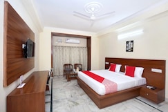 Hotel Grand Chinar, Baddi