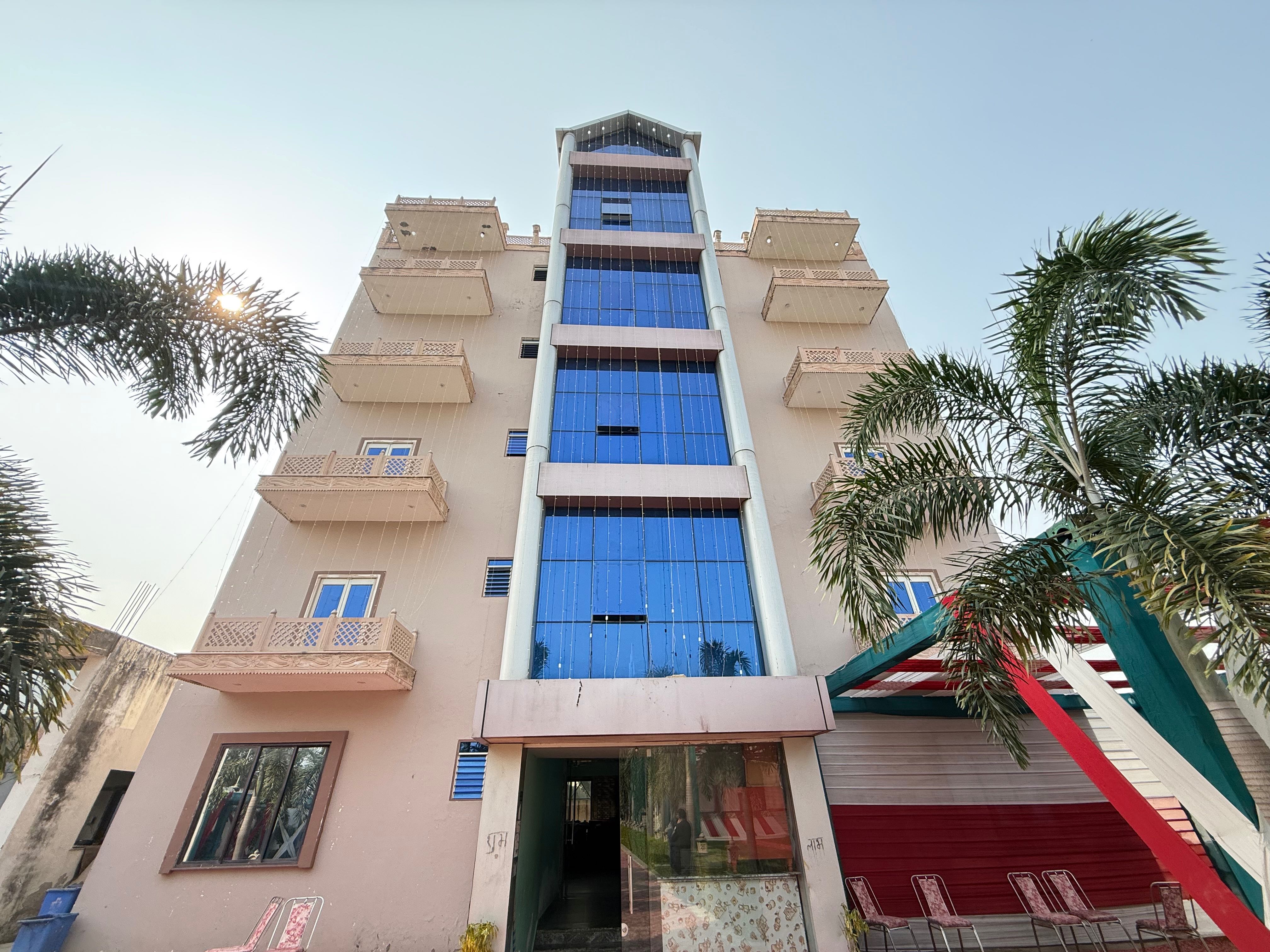 Hotel O Yash Hotel Lawn And Banquet, Varanasi