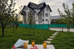 GULMARG ORCHARD, Gulmarg