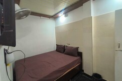 Hotel O Sky View Hotel, Noida