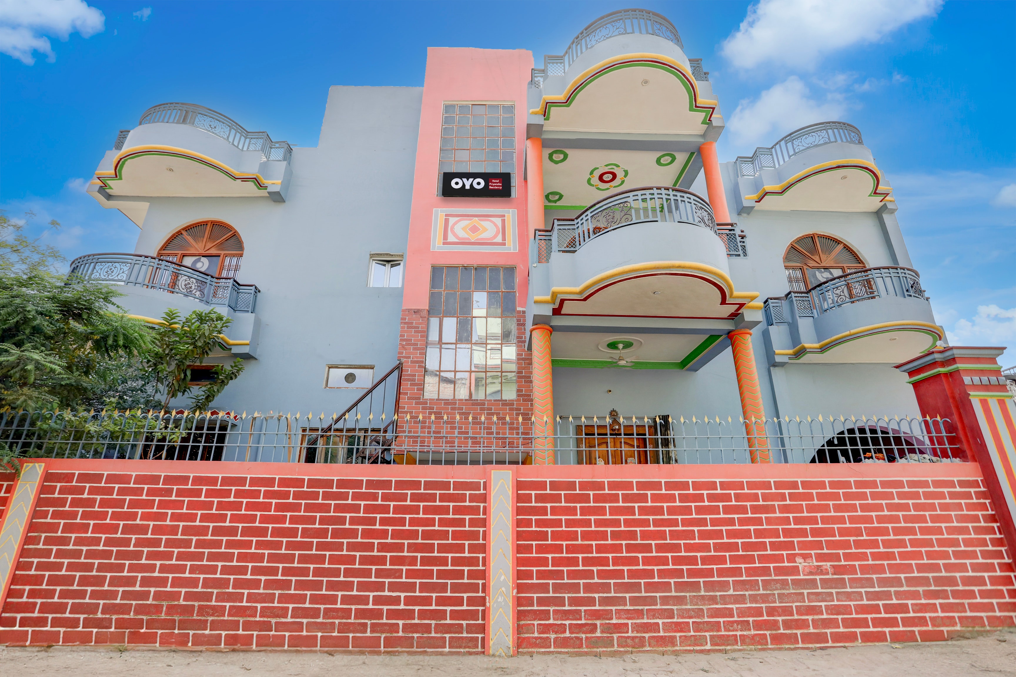 Hotel O Priyanshu Residency - Tap to explore photos