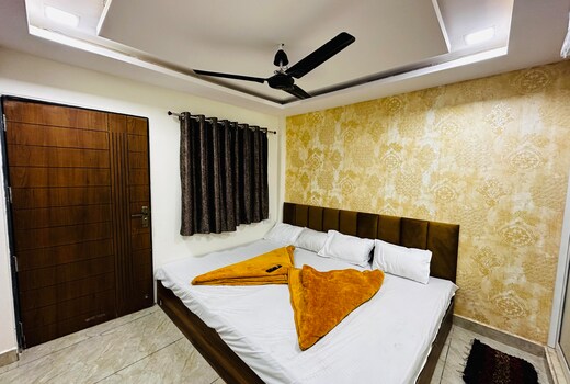 Hotel shipra Paradise