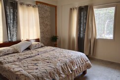 JM Service Apartment, Hospet