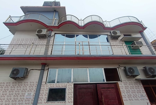 OYO 820760 Hotel Balaji Palace