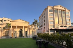 Hotel Swarn Towers, Bareilly