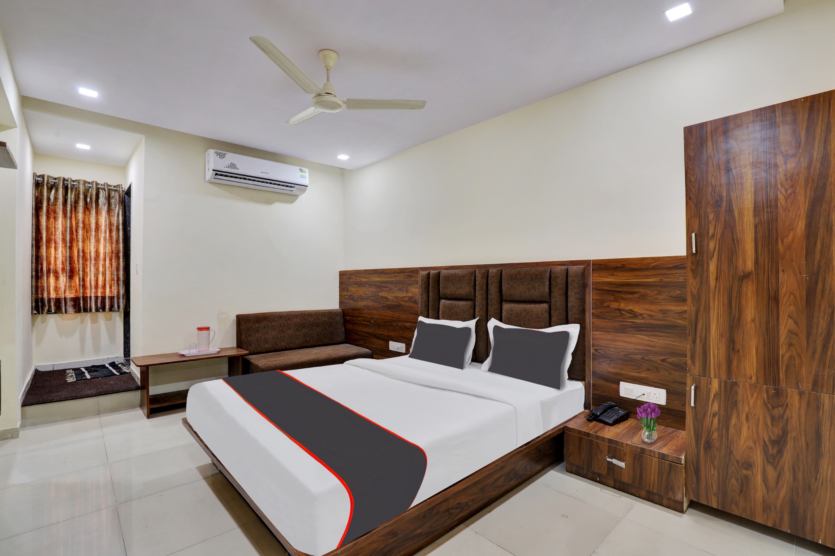 Hotel O Neelkamal - Tap to explore photos