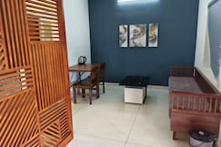 shakshi resorts, Kutralam