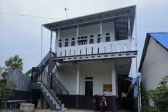 OYO 93642 Penginapan Al-ashar, Banjar