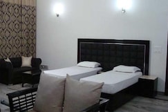 hotel ashirvad, Patiala