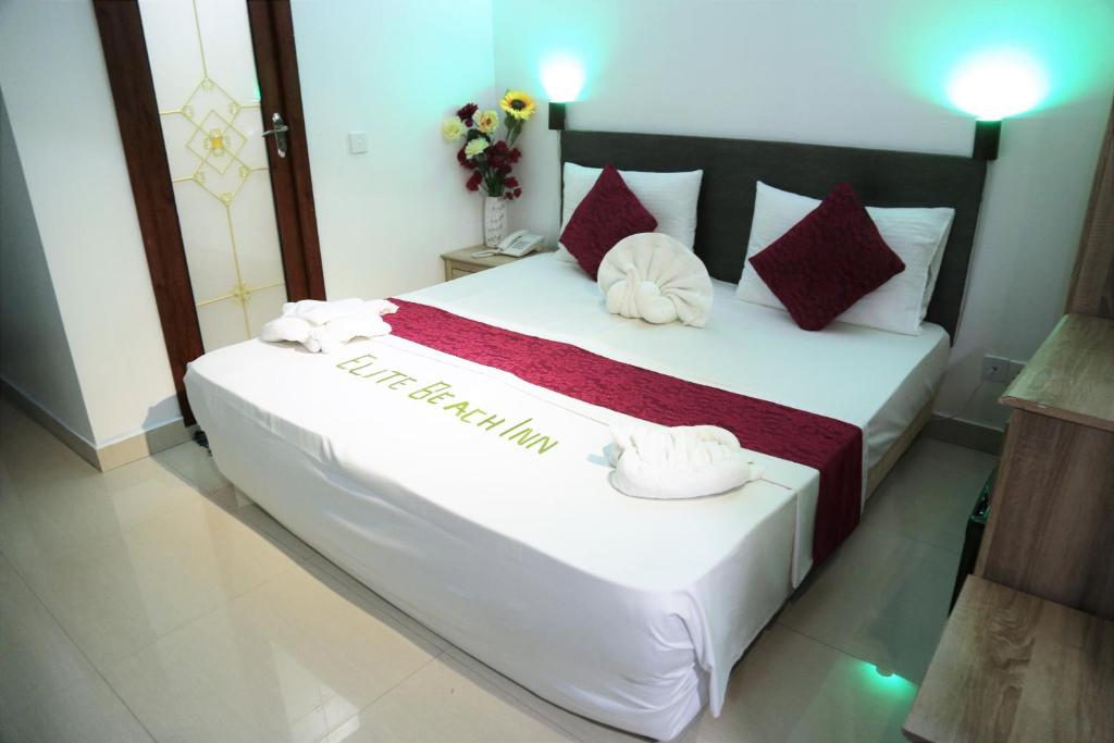 Elite Beach Inn, Hulhumale - Tap to explore photos
