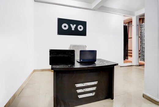 Hotel O Royal Grand Hotel