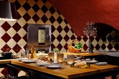 Cour Des Loges Lyon, A Radisson Collection Hotel, Lyon