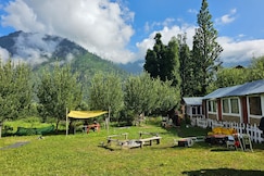 Hippy Hyde Kalga, Tosh