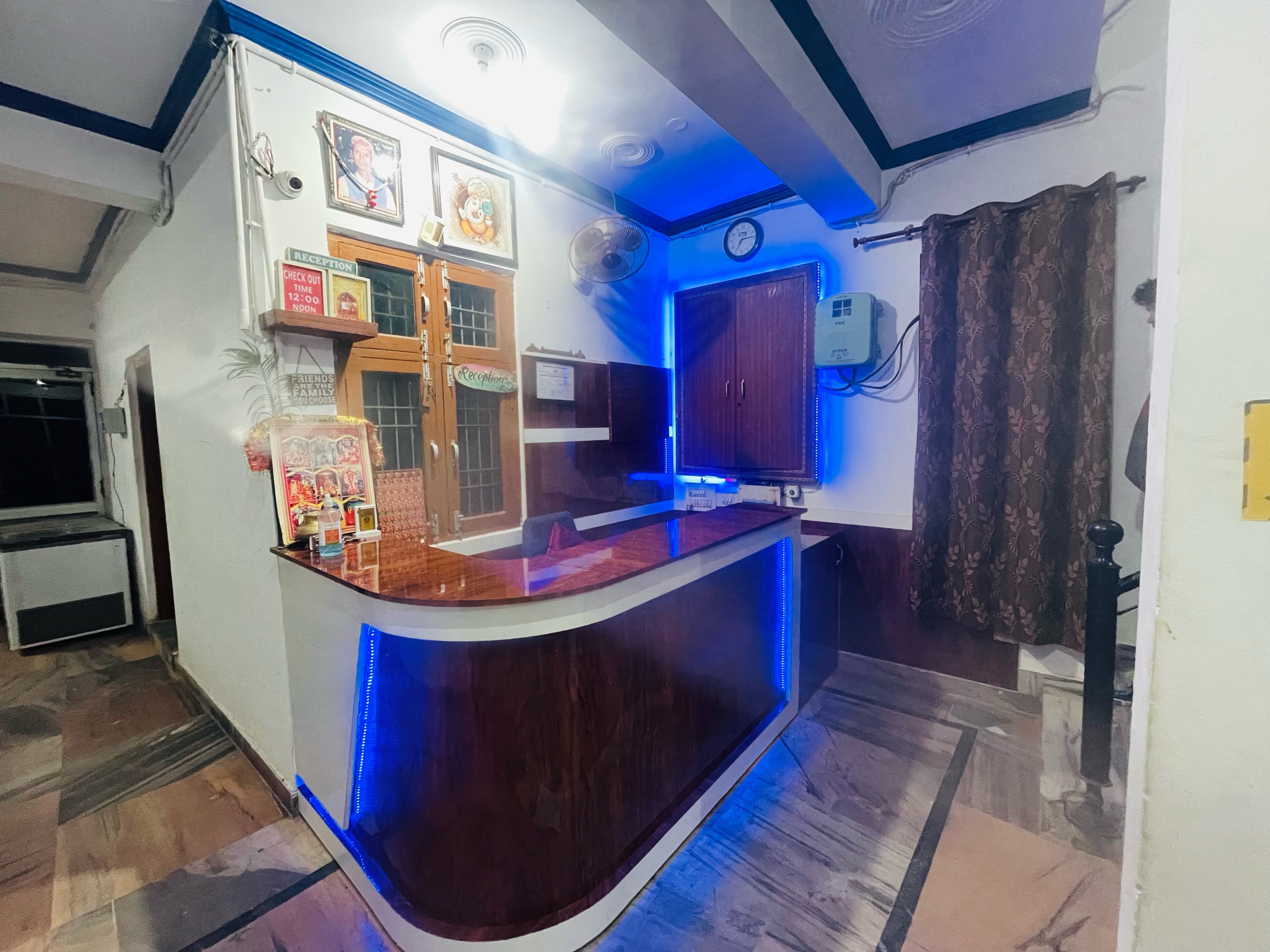 Hotel Paryag - Tap to explore photos