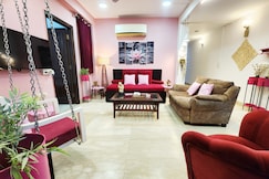 Luxurious modern 2BHK prime location Delhi, Delhi