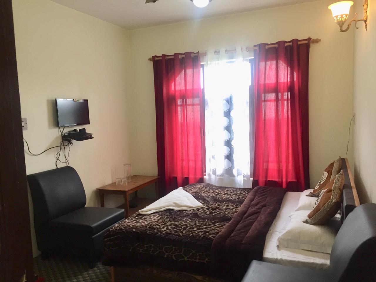 Grand Valley Inn, Shalimar - Tap to explore photos