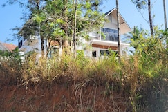 Kashmeeram Villa, Munnar