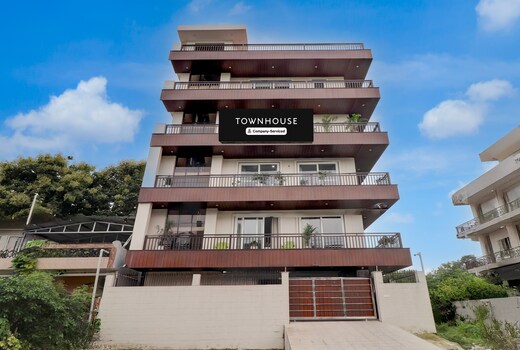 Super Townhouse Rispana River Dehradun Formerly Nivasa Home Stays
