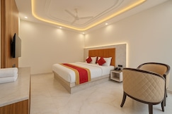 OPO Essential Skynex, Delhi