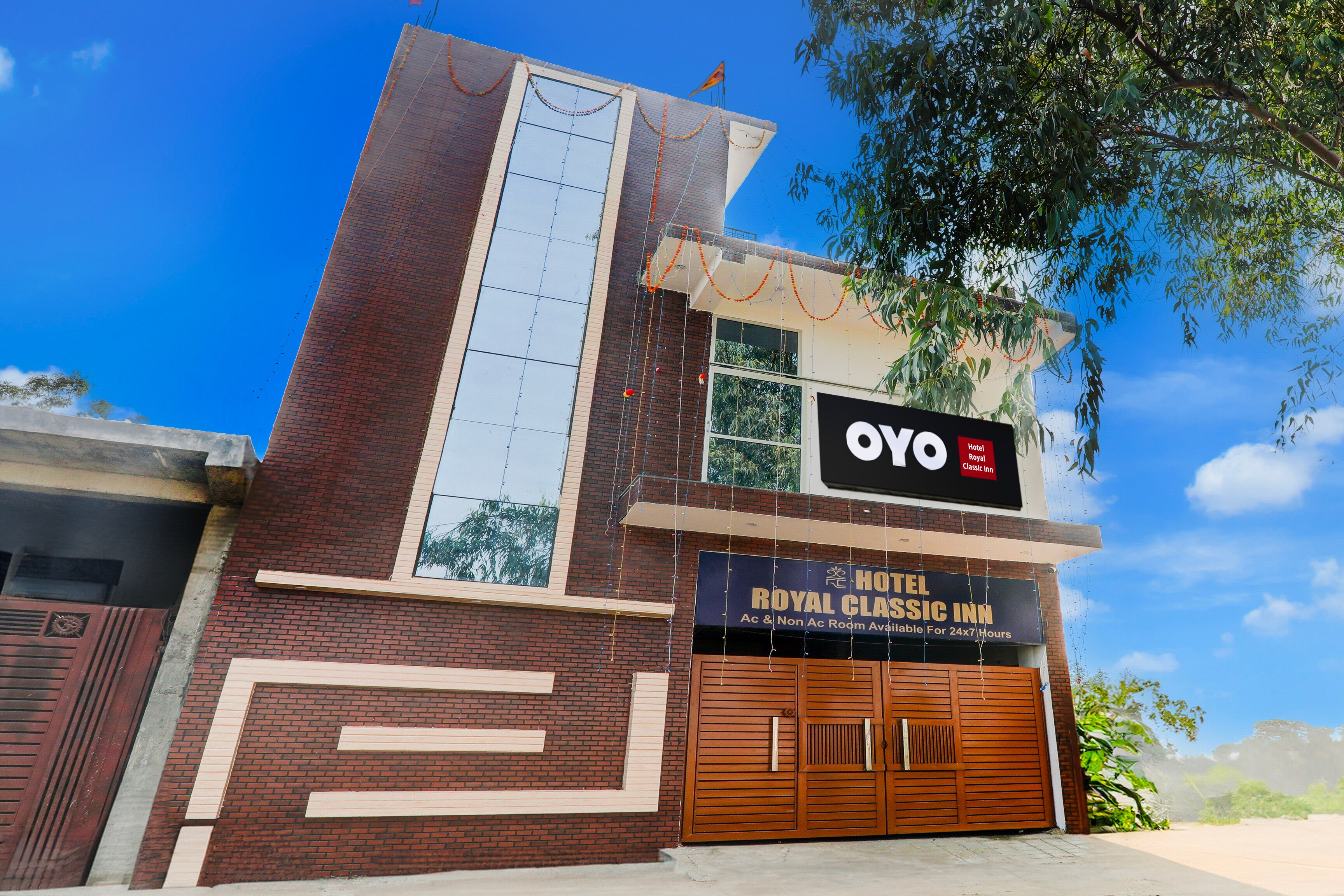 Hotel O Royal Classic Inn - Tap to explore photos