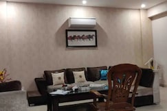 4BHK Apartment By Casa Dura Hospitality, Zirakpur