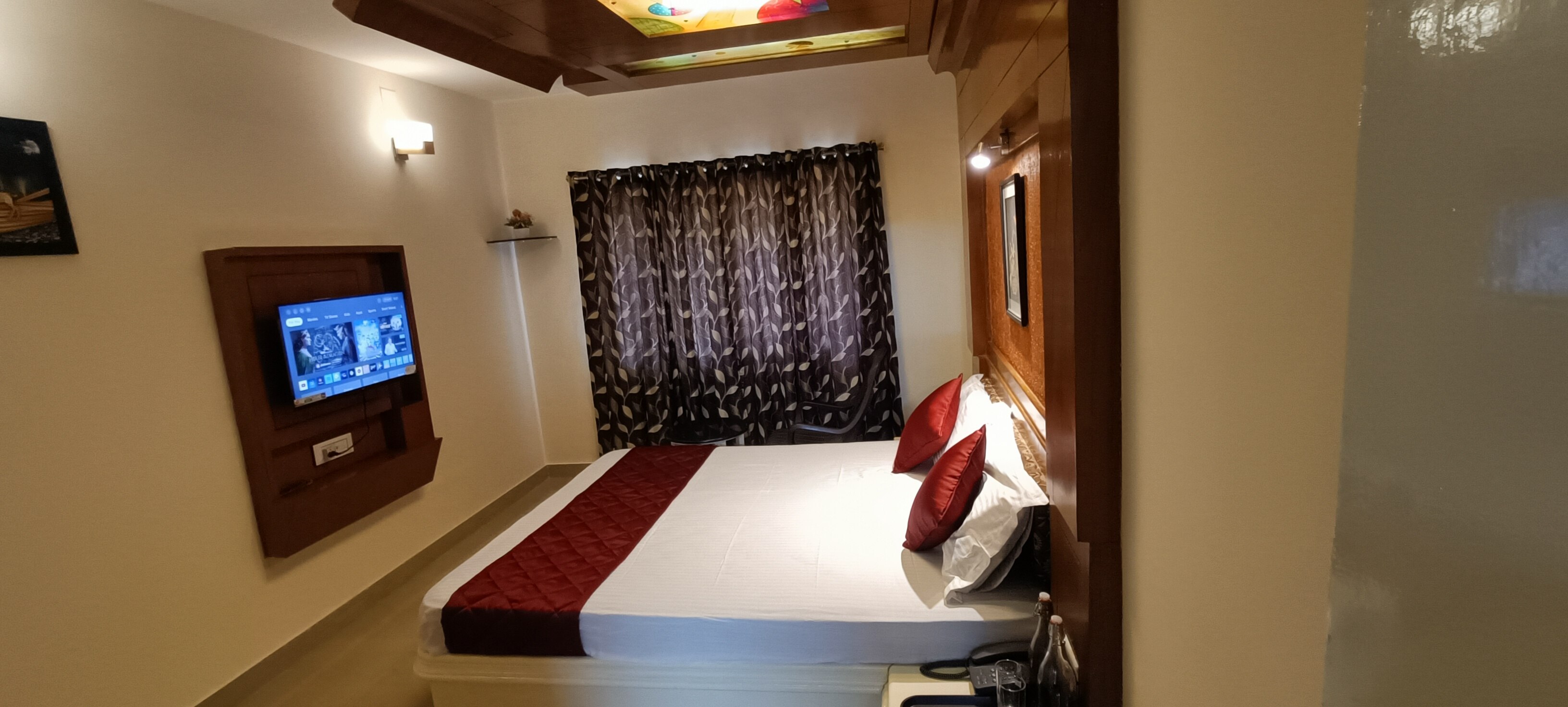 Quick Sort Residency, Kandhan Villa - Tap to explore photos