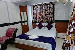 Hotel Khushboo, Vapi