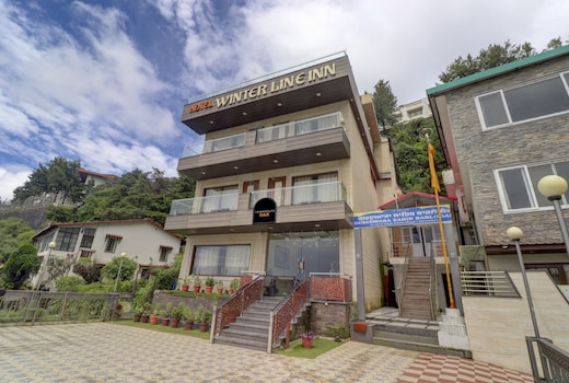 Townhouse OAK Hotel Winter Line Inn