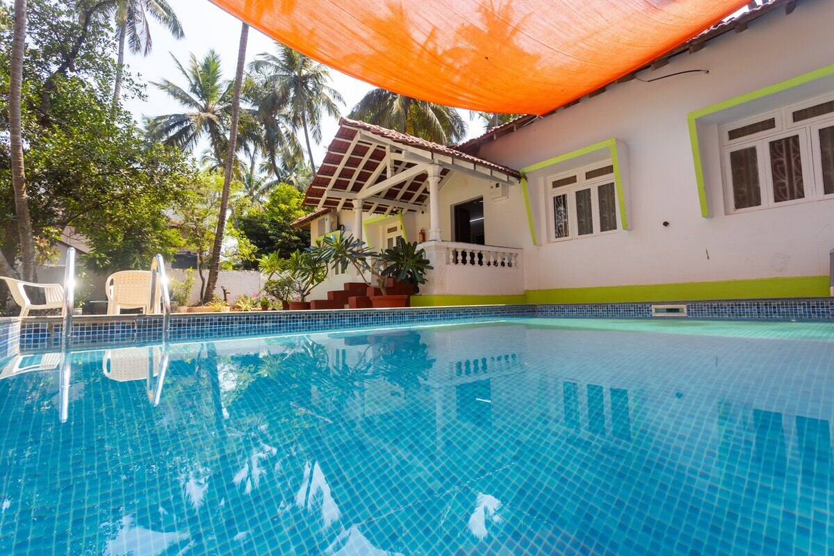 Independent Goan bungalow with private swimming pool - Tap to explore photos