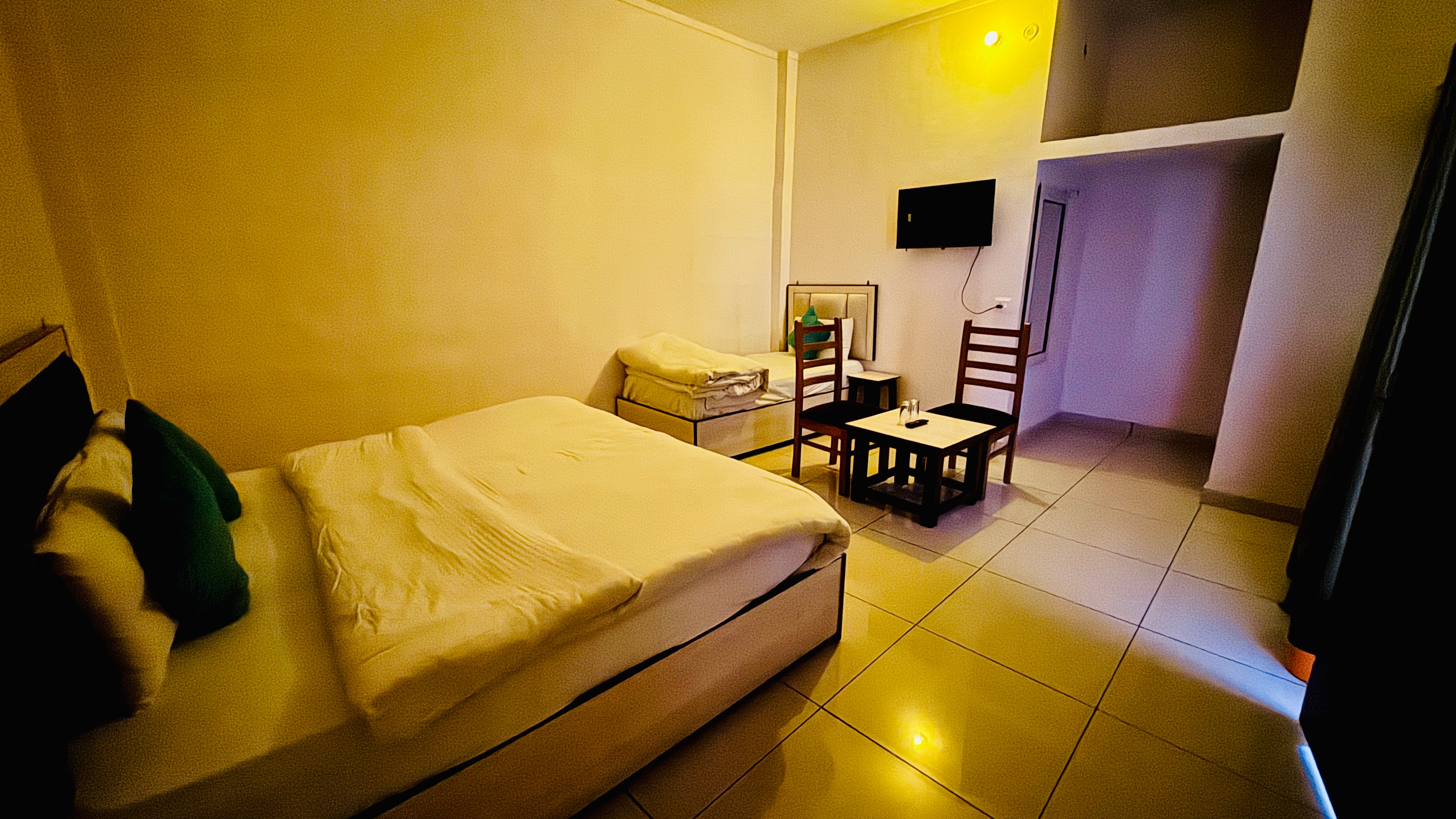 Hotel Heartwood City Corbett - Tap to explore photos
