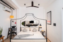 One-Off Dashashwamedh, Varanasi