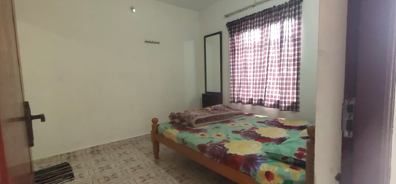 Laksh D Homestay - Tap to explore photos
