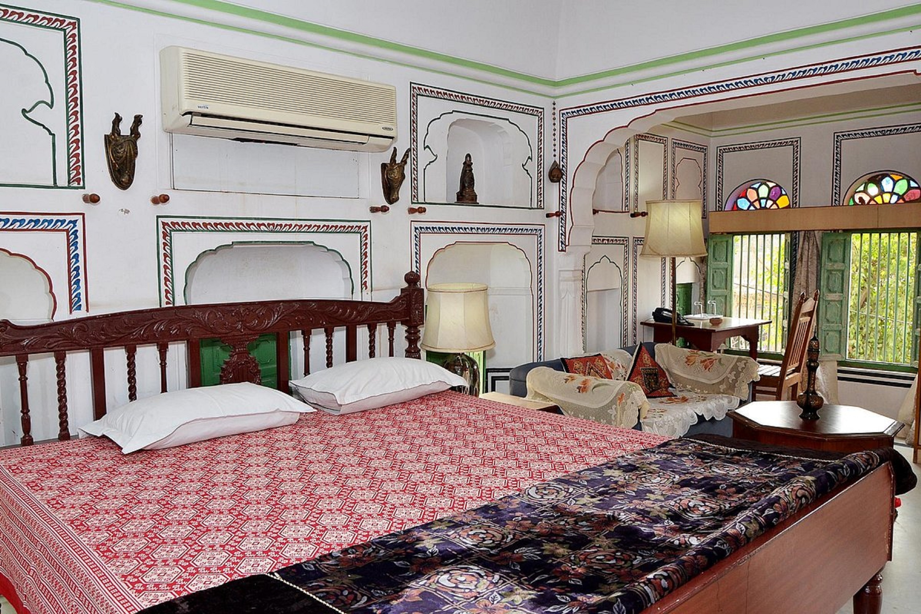 Singhasan Haveli - A Heritage Hotel - Tap to explore photos