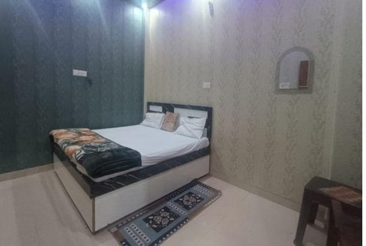 FabHotel Ayodhya Residency