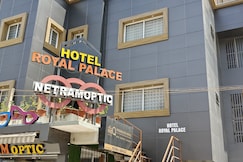 Hotel Royal Palace, Vanthli