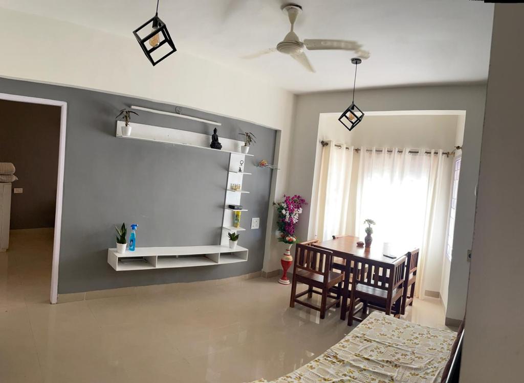 B5 Stay in goa Ramcons - Tap to explore photos