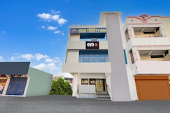 Hotel O Green Light Inn, Warangal