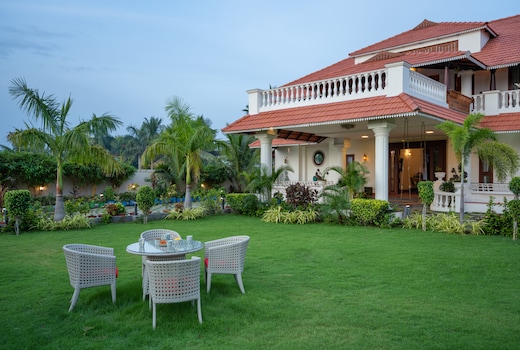 The Palmyrah by LuxUnlock Private Villas