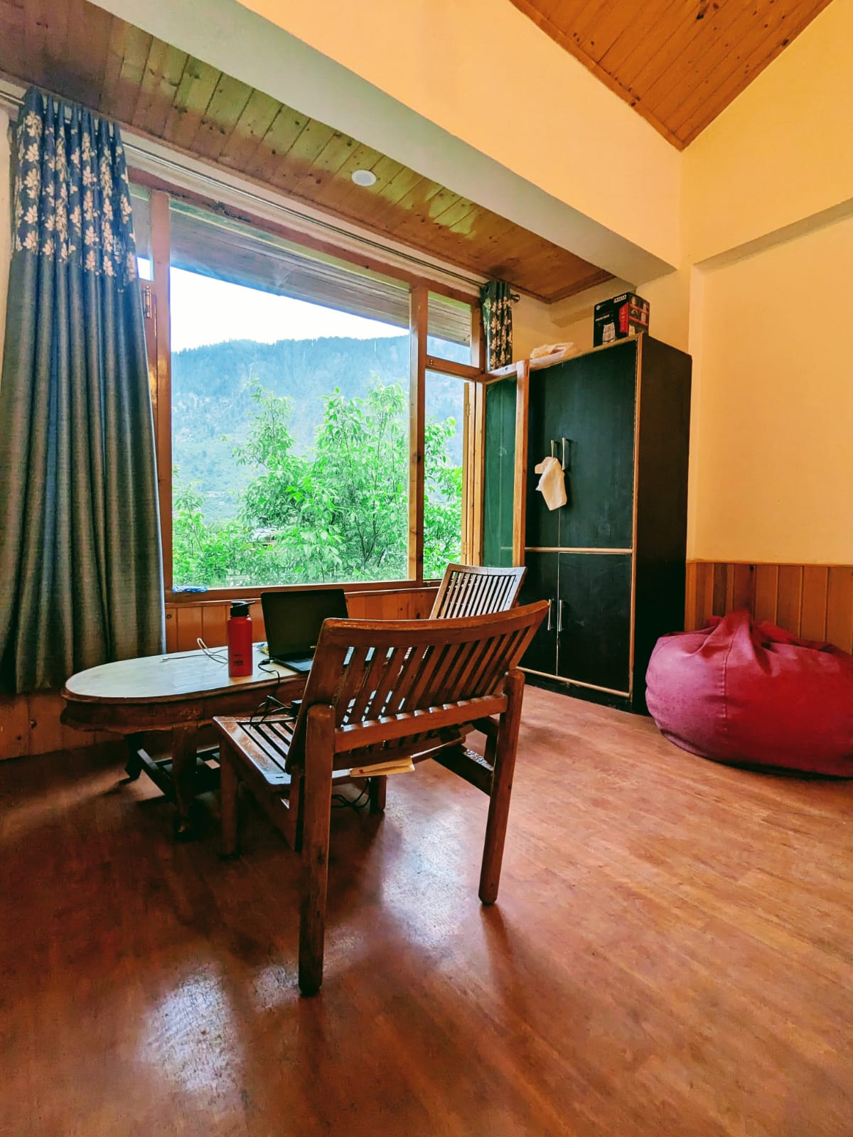 Hostelam Manali - Tap to explore photos