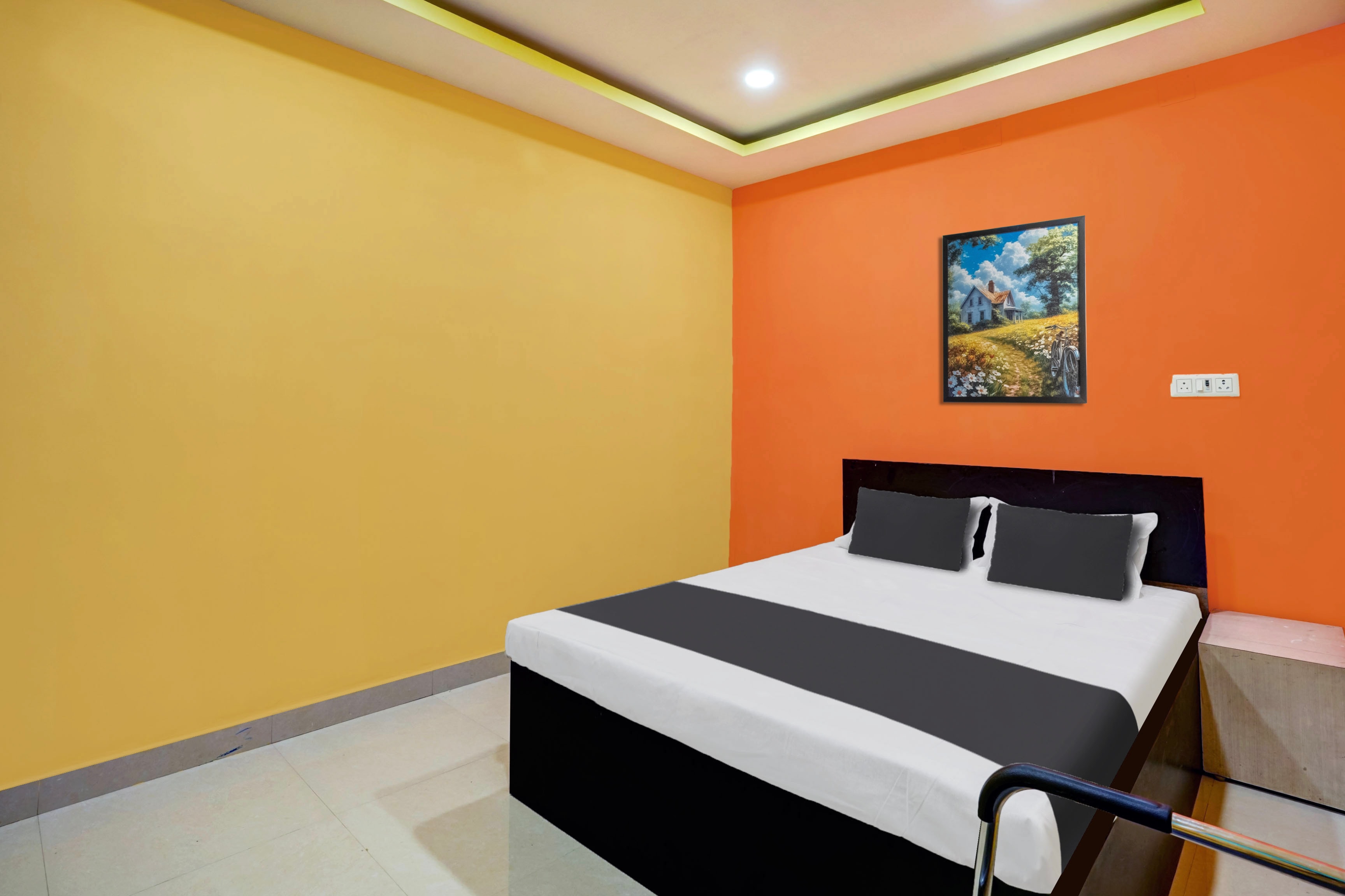 Hotel O DS TANDOORI - Tap to explore photos