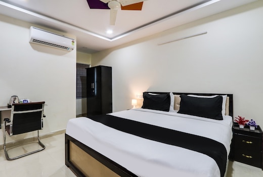 Collection O Bhagyalakshmi Suites
