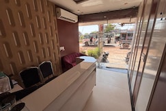 Corporate Hotel Nakshatra, Shivpuri